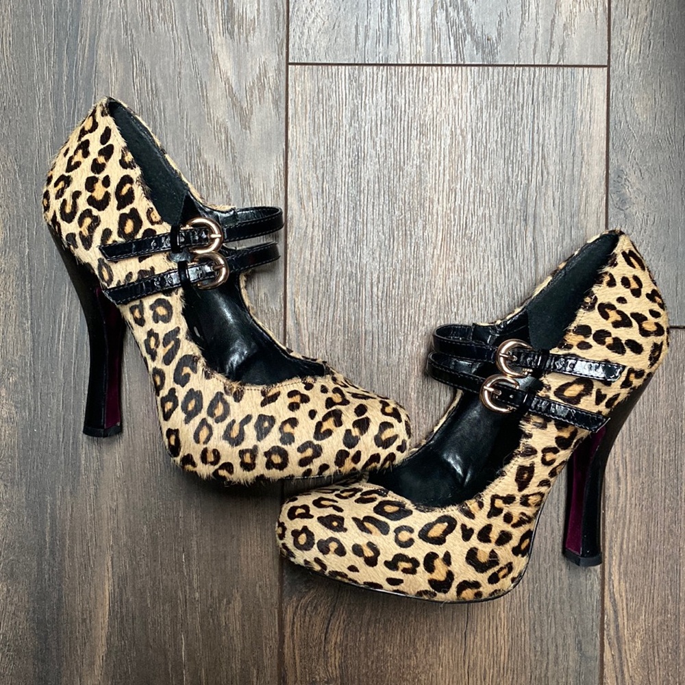 Betsey Johnson Leopard Print 5’ Heels
